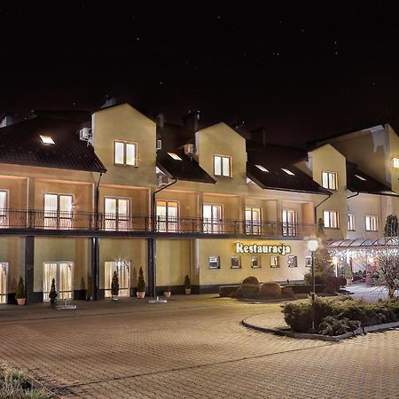 Hotel Lord Debica ภายนอก รูปภาพ
