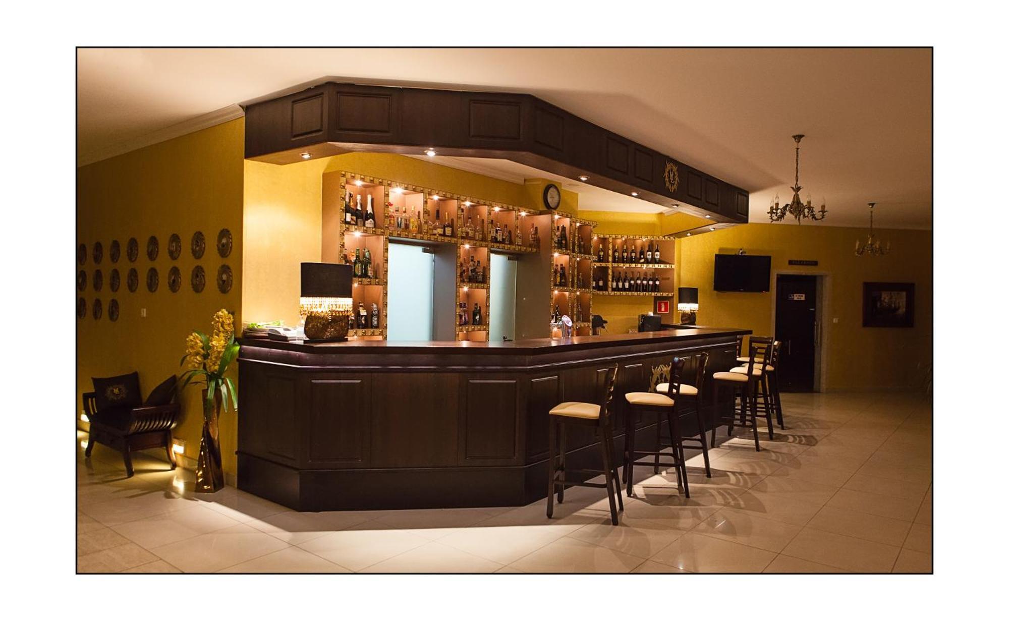 Hotel Lord Debica ภายนอก รูปภาพ